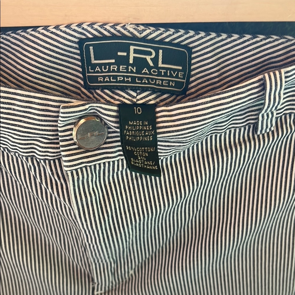 Lauren Ralph Lauren Black and White Flat Front Shorts; Size 10; NWOT; Perfect!